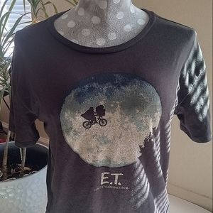 Retro style  E.T phone home T-shirt! Universal City Studios 2022